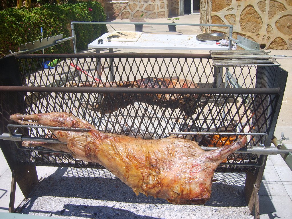 UN MECHOUI AVEC LES AMIS PN D ANDALOUSIE 9 05 2013 A MOJACA (43).JPG -  